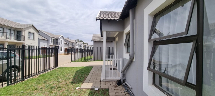 2 Bedroom Property for Sale in Heidedal Free State